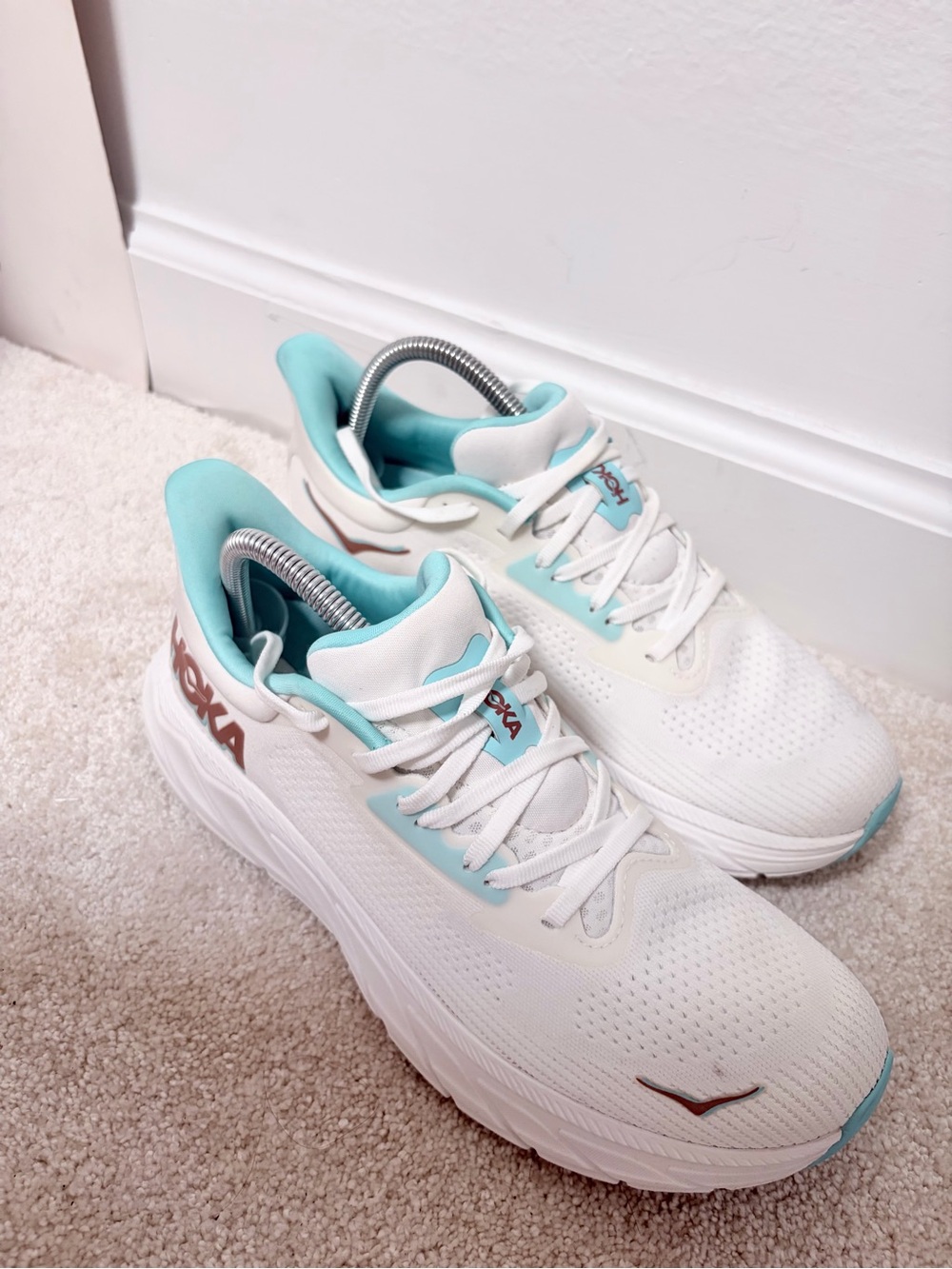 HOKA ONE ONE Arahi 7 Women's Running Shoes - White / Aqua / Rose Gold - Size 9.5 - Picture 8 of 8